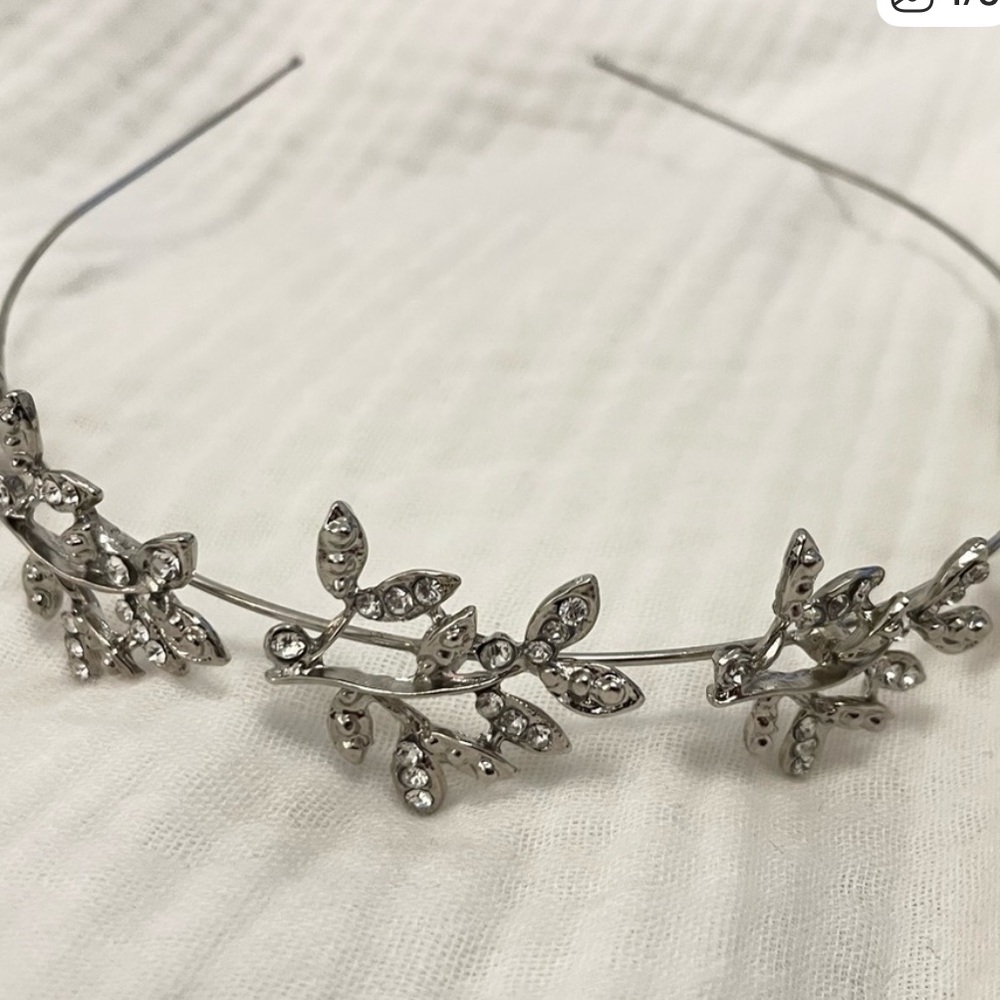 Elegant Silver Floral Headband